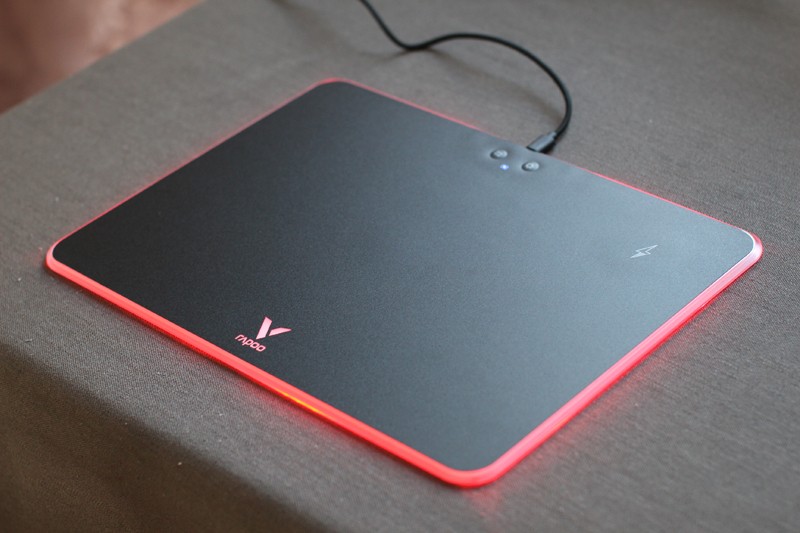 雷柏超大鼠标垫,换上新年套装