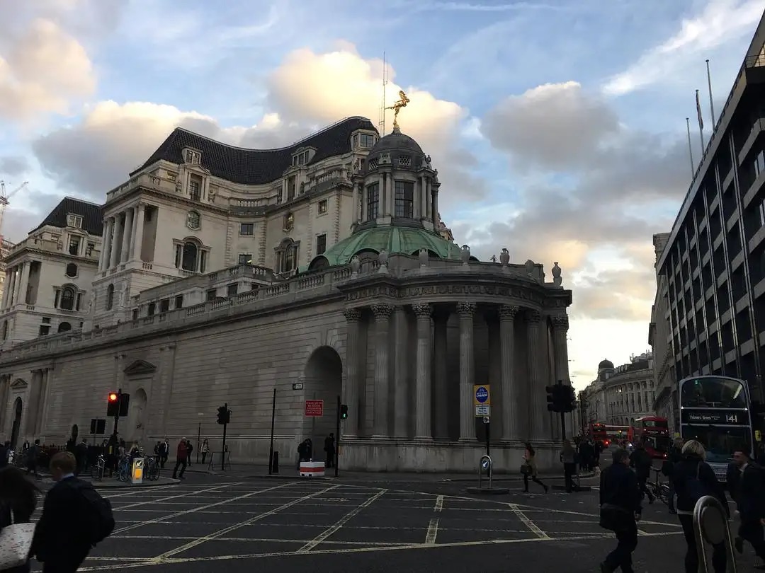 全球三大财团和洛克菲勒,全球三大财团家族