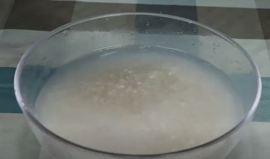 蒸米饭时打一个鸡蛋会怎么样,蒸米饭打入一个鸡蛋