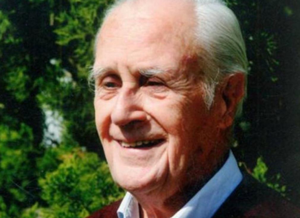 娶中国女演员，奋斗16年终入中国籍的沙博理，直言：我的根在中国