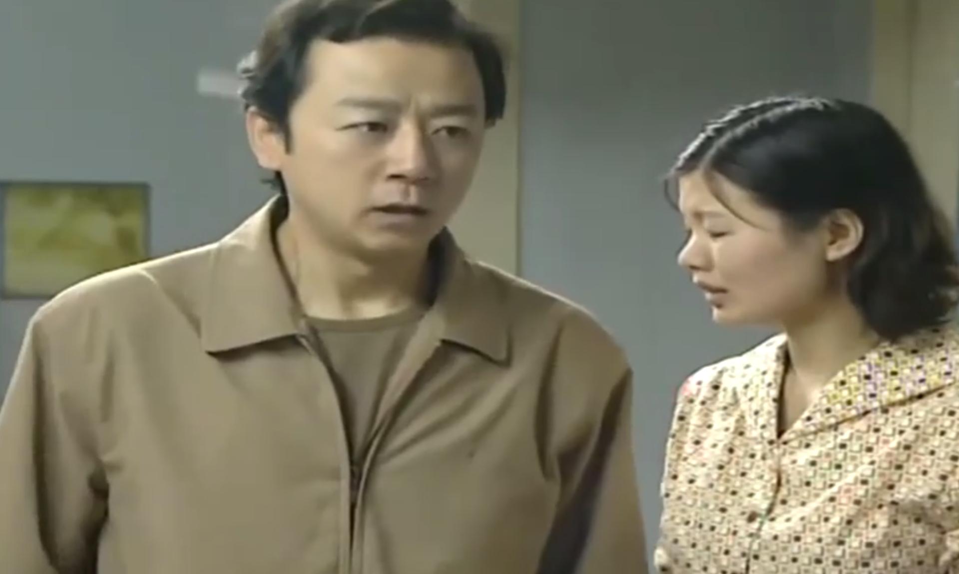 巩汉林足球签名赝品事件,巩汉林足球赝品