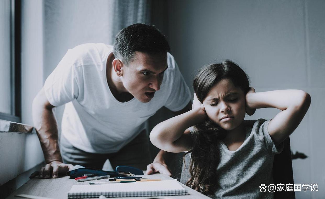辅导孩子作业后脑疼,孩子给老师送作业摔骨裂了怎么办