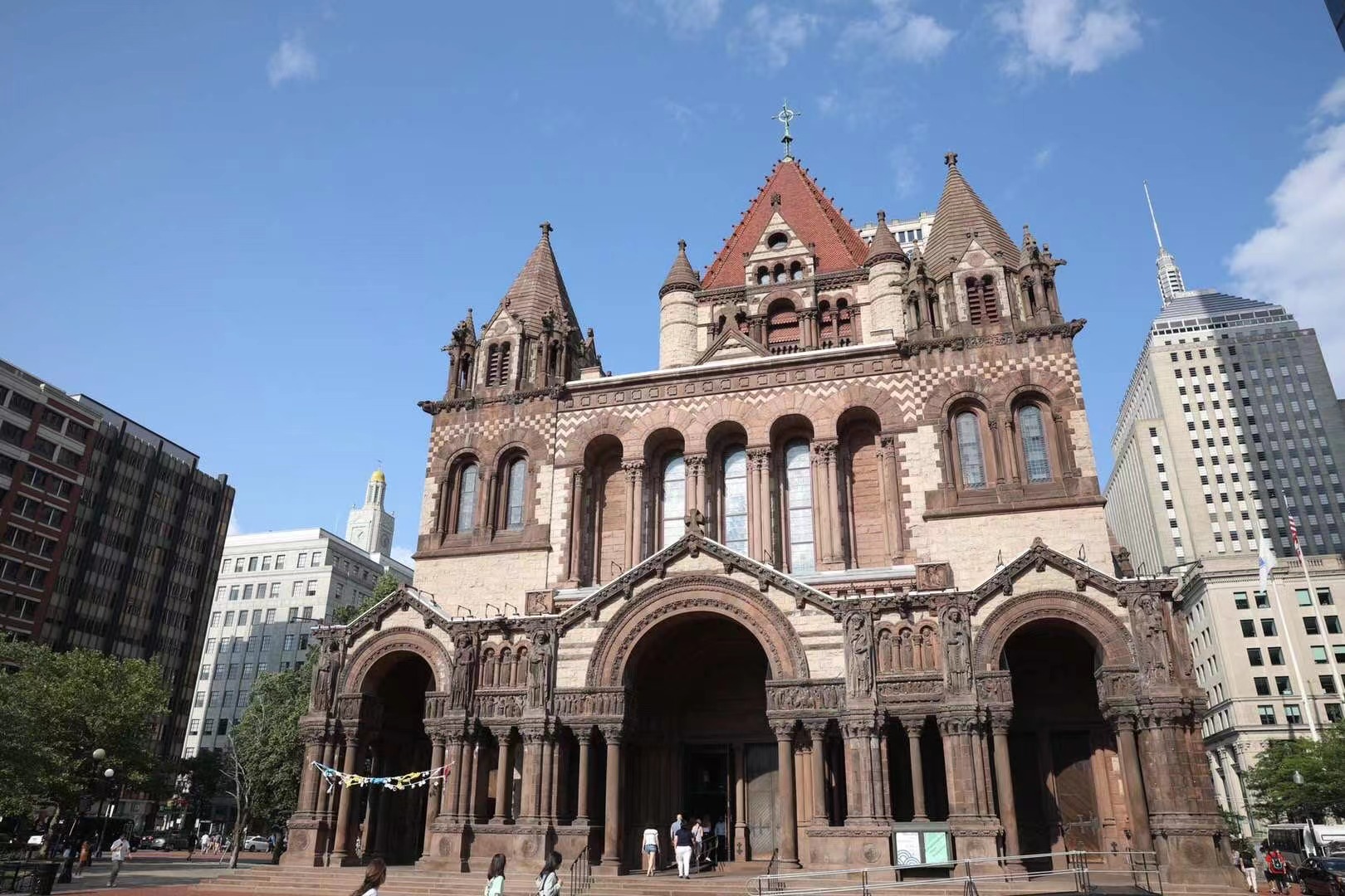 80后Cindy从美国到加拿大：放弃体制内工作，大龄毅然出国深造