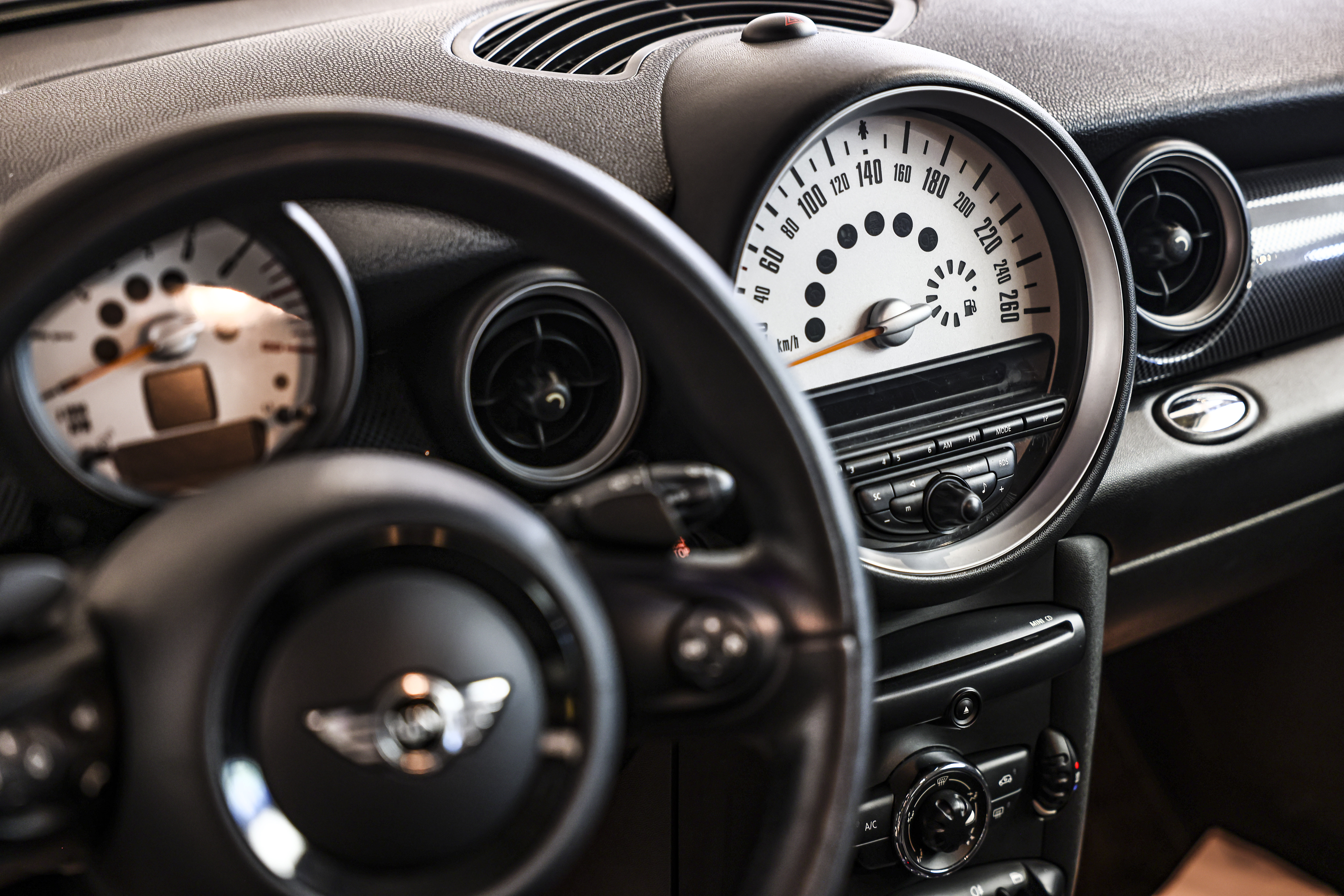 minicoupe2012款1.6cooper,2011款mini1.6tcoopers