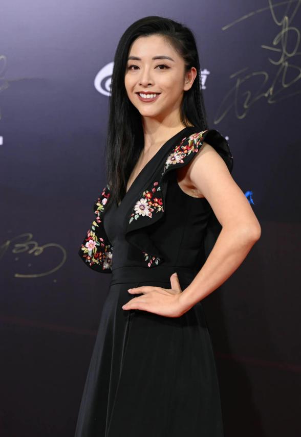 综艺杨紫白鹿赵露思杨超越金晨,虞书欣白鹿赵露思金晨杨紫合体