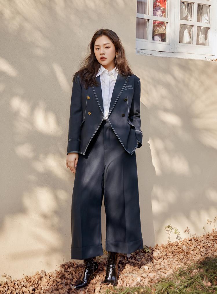 今年最流行的衣服女装30-40岁微胖,40-45岁高档女装微胖大码