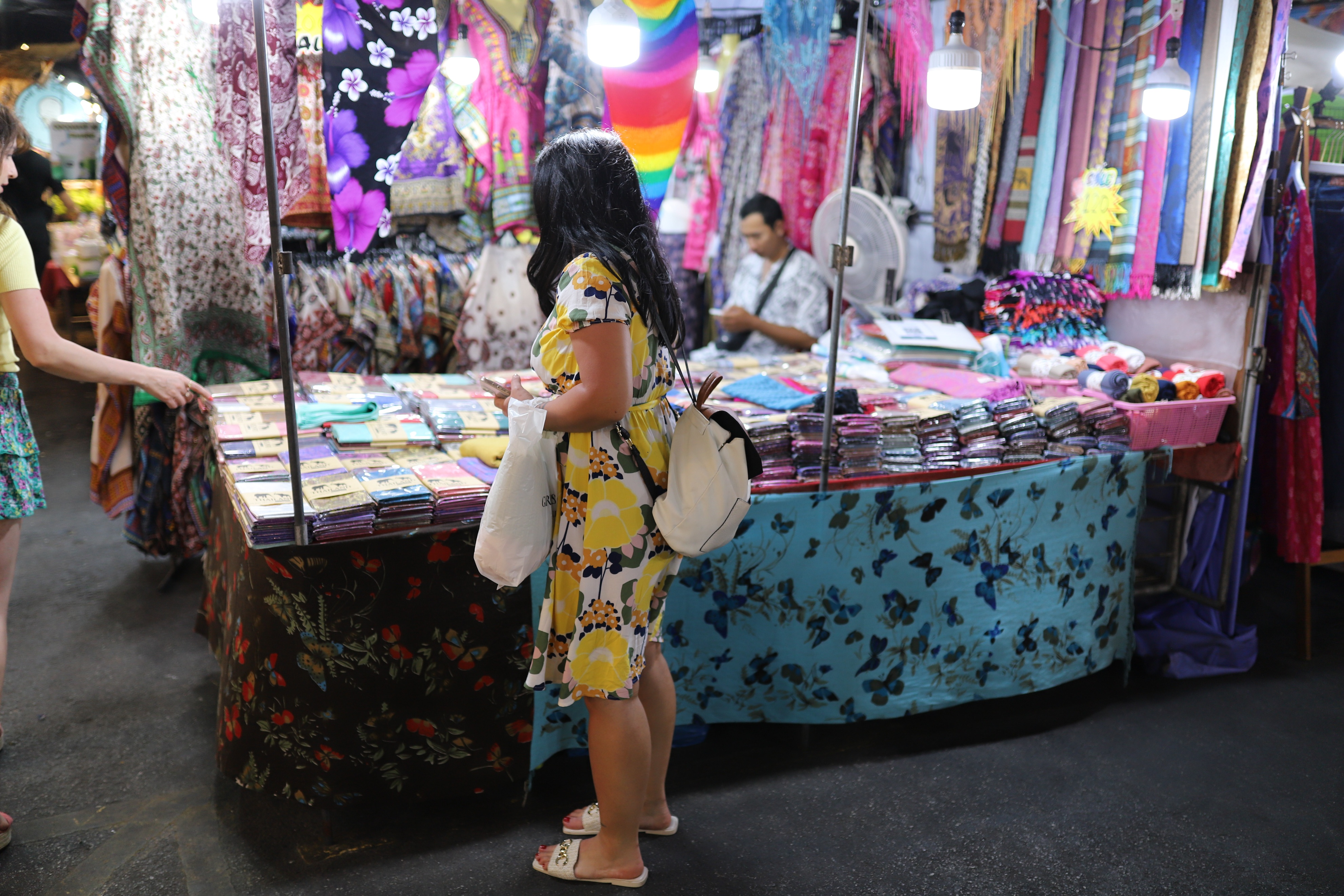 来泰国必去的网红夜市,去泰国玩的夜市叫什么名字