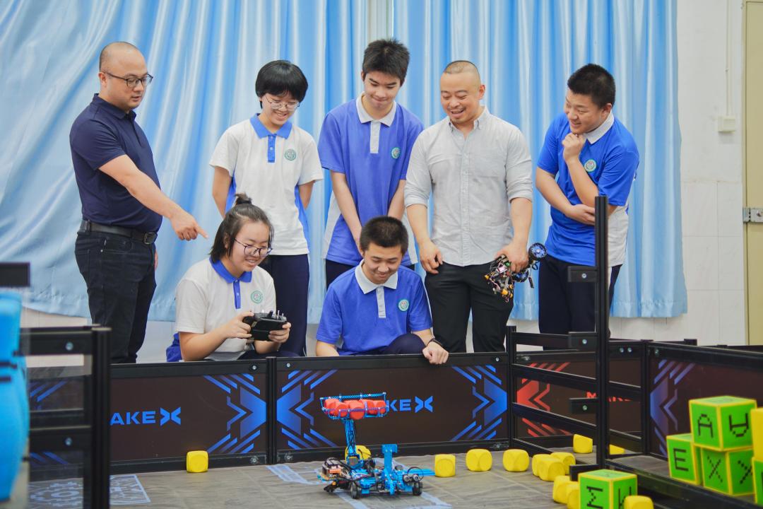 深圳市光明区民办高级中学,深圳光明高级中学体育场