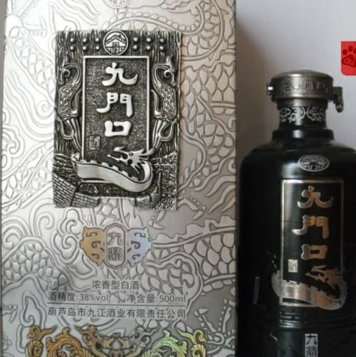 领导退休聚餐敬酒说什么话,领导退休酒桌上怎么说