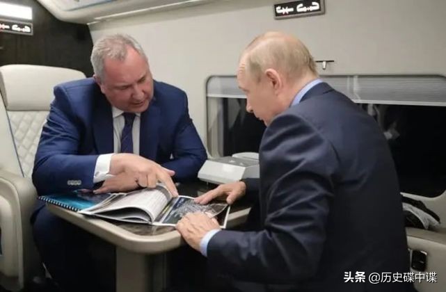 2009年普京帮工人视频 (普京奖励工厂工人的视频)