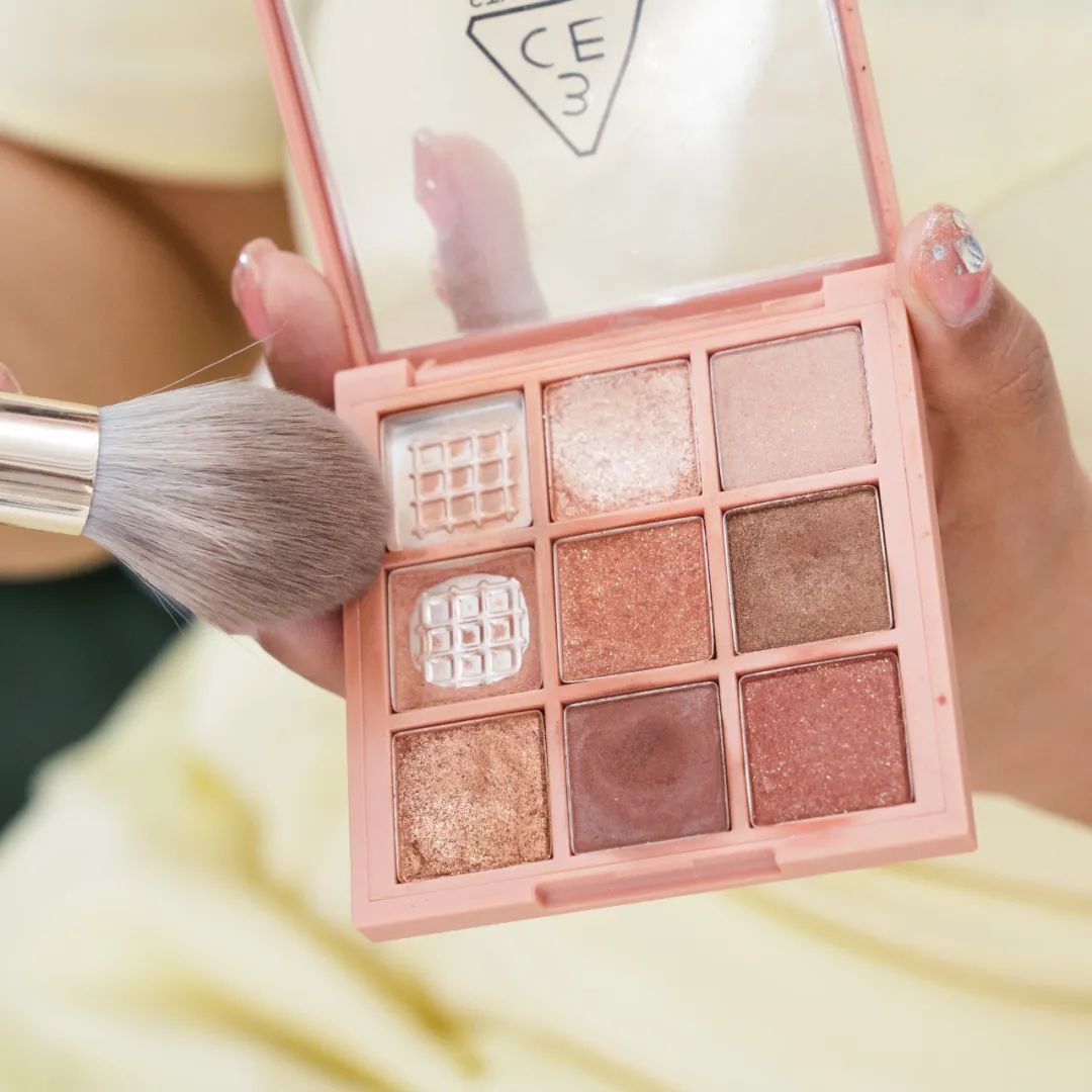 大眼袋下眼睑眼妆教程,原来眼妆才是换头的关键