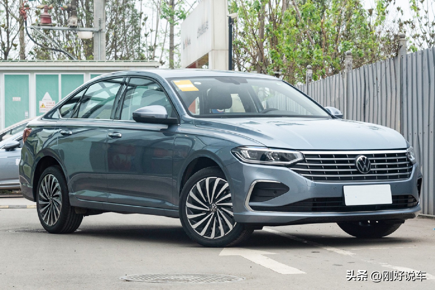 1.5t加6at的福克斯质量怎么样,比轩逸省油耐用的车型