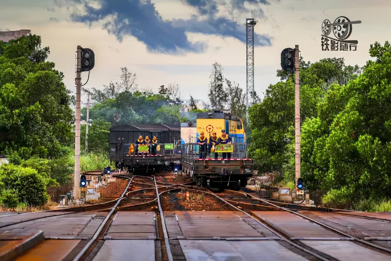 铁影|火车坐船过大海——粤海铁路运转记