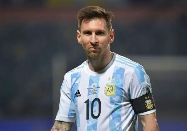 众星看到梅西夺冠的反应,阿根廷国家队训练照梅西霸气