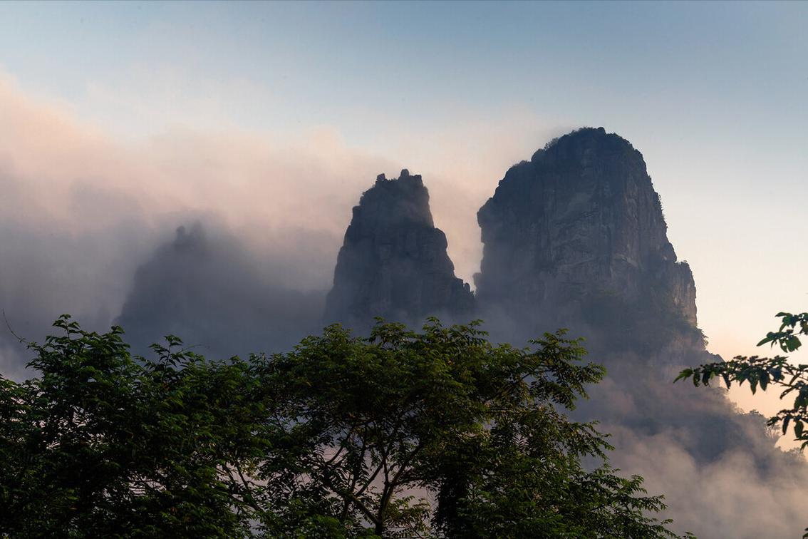 李商隐的夜雨寄北写于何年,李商隐的夜雨寄北表达什么