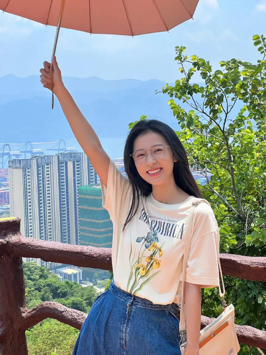 周雨彤杨紫吴倩哭戏,徐艺珍周雨彤