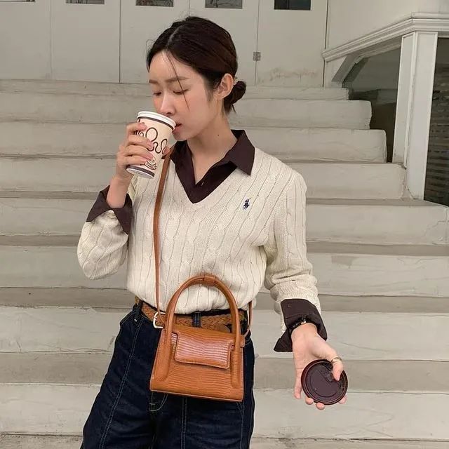 毛衣衬衫叠穿搭配什么裤子,冬天衬衫如何搭配毛衣