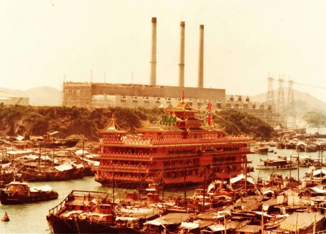 泰坦尼克号她为他而活,泰坦尼克号当年在中国的轰动