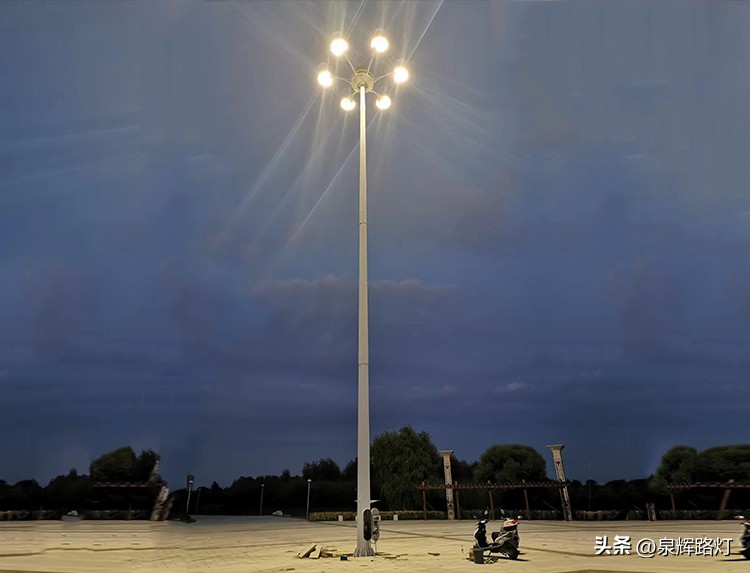 泉辉路灯,清镇球场led高杆灯