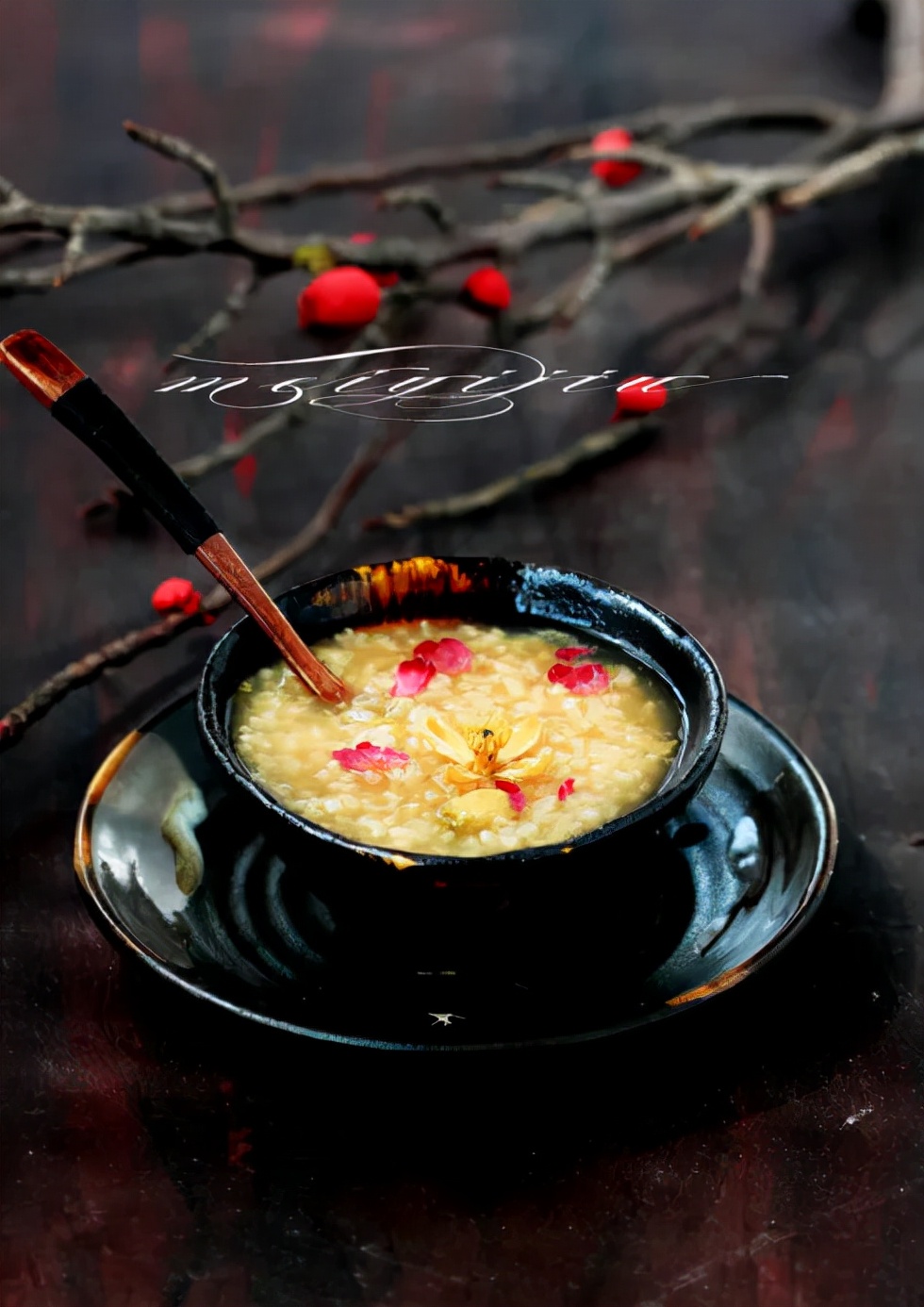 脸上暗黄有斑怎么内调外养,女性长斑脸上暗黄怎么调理