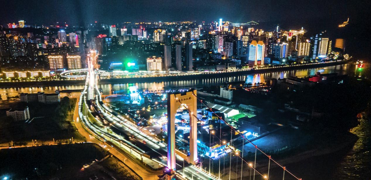 中心建设的探索与推进,中心规划与设计