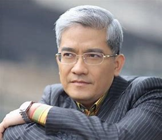 从“良心经济学家”到“江湖*子骗**”，*咸平郎**如何一步步走下神坛？