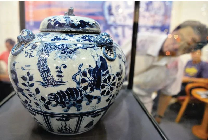 假冒景德镇瓷器骗局,假冒青花瓷文物