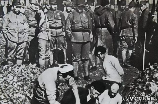 21张真实又罕见的老照片，阴毛假发工作者，我怀疑他用错地方了2