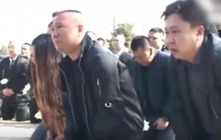 深度解析郭德纲曹云金事件,曹云金郭德纲事件完整版听云轩