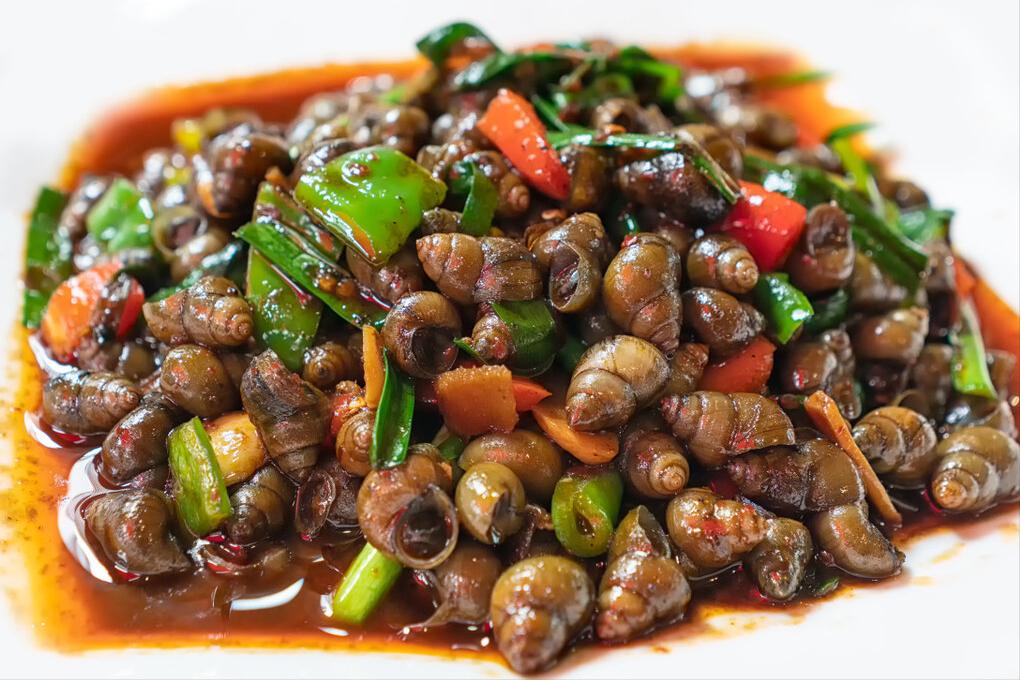 田螺放什么洗才洗得干净,清洗田螺里面放盐会死吗