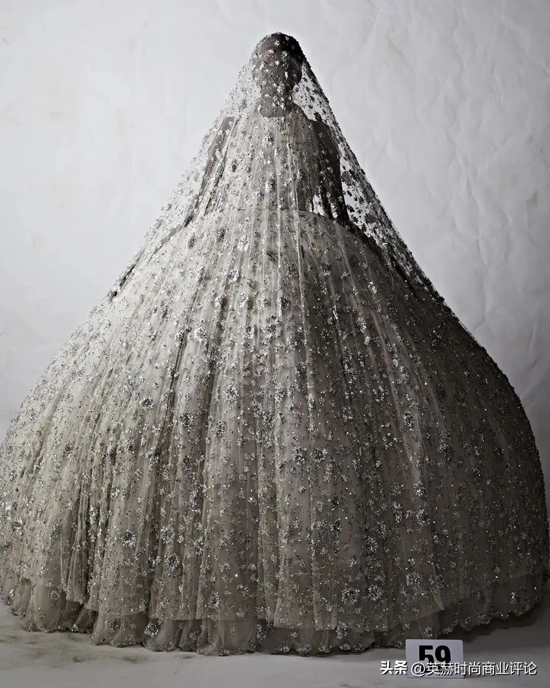 泥泞中行走—Balenciaga的「可持续」之路