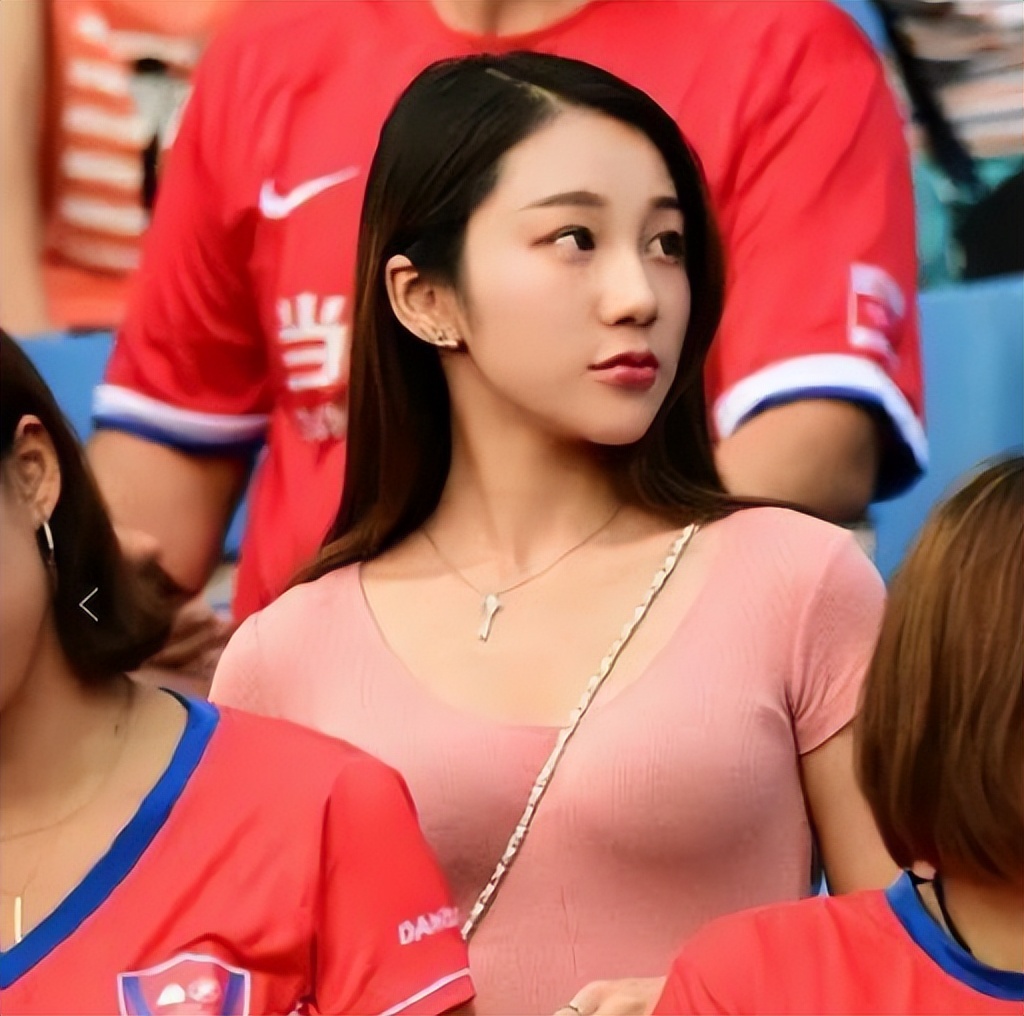 李璇评价武磊,李璇谈武磊采访