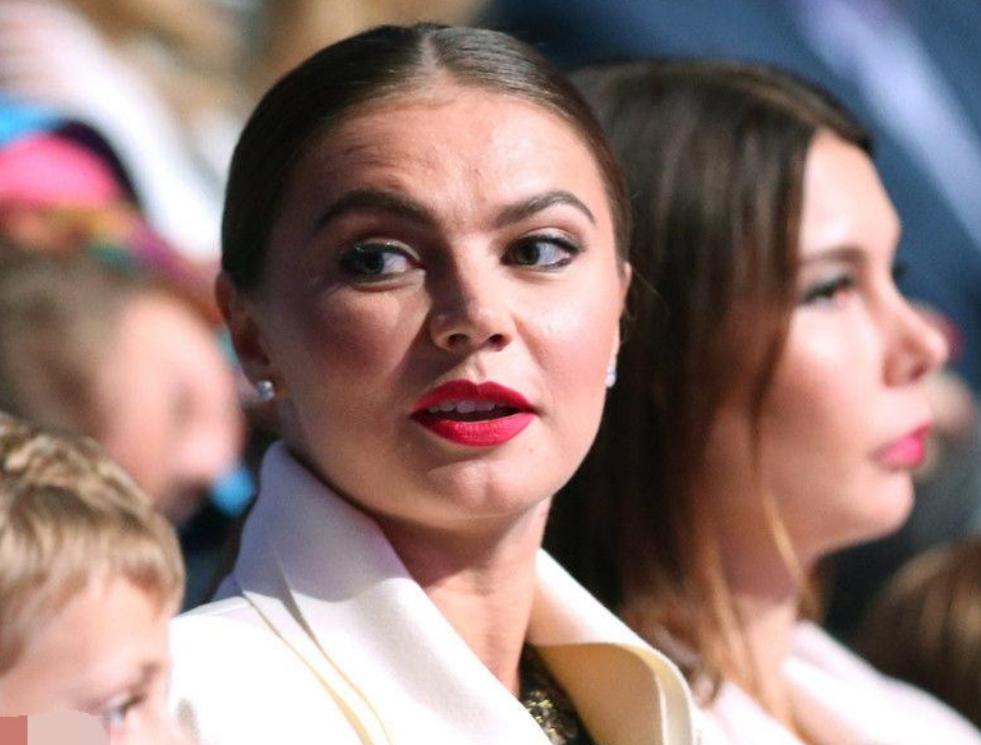 普京体操冠军爱人有几个孩子,普京与体操女神有什么关系