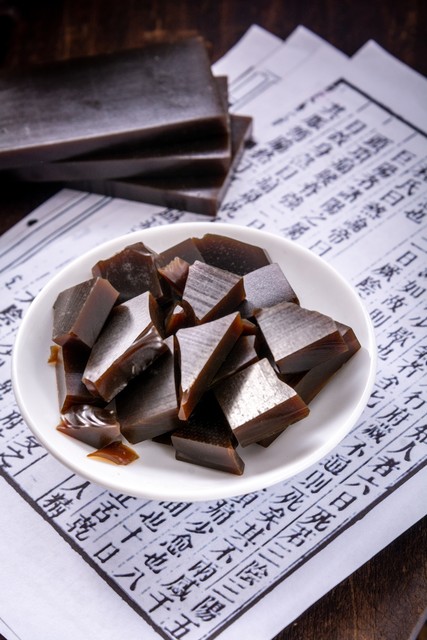 东阿阿胶股票正从谷底慢慢攀升，它曾让我亏掉一座房子