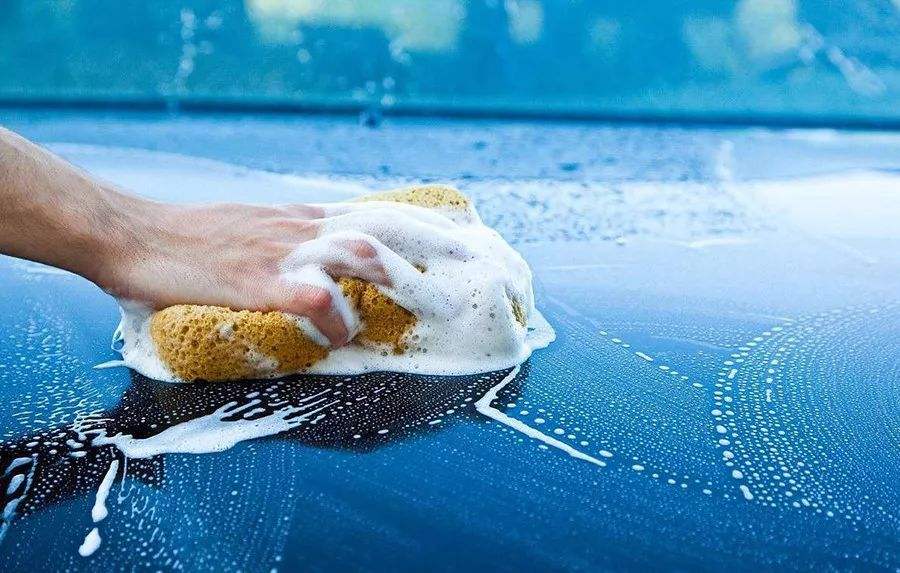 蒸汽清洗汽车内饰,不一样的洗车方式