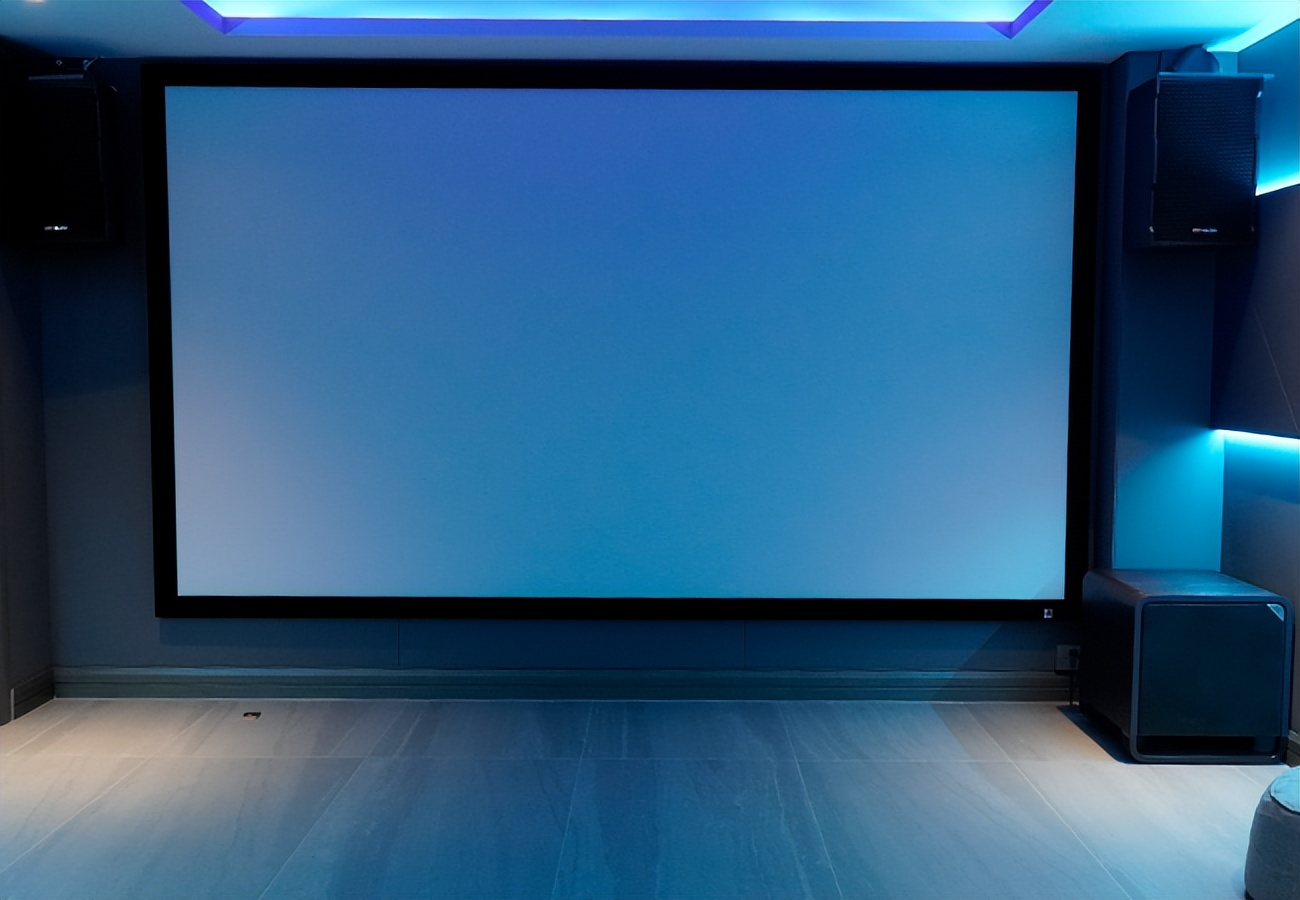 一套家庭影院设施设备要多少钱,做一个私人影院大概多少钱