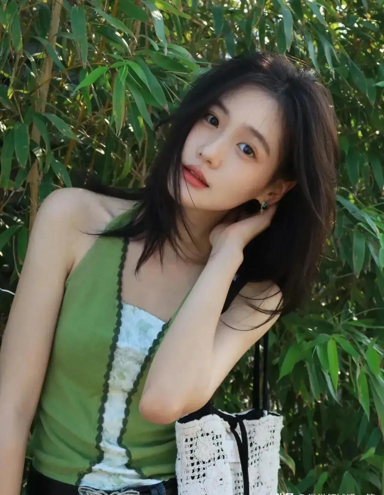 蔚蓝青春壁纸,迷茫的青春壁纸