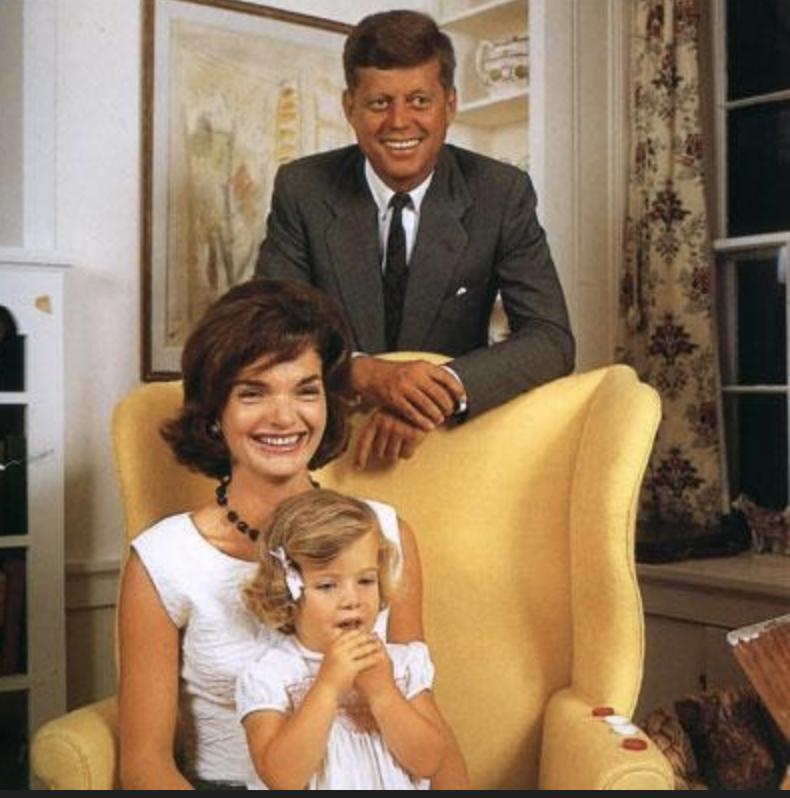 玛丽莲梦露最新写真,玛丽莲梦露为何是男人心中的女神