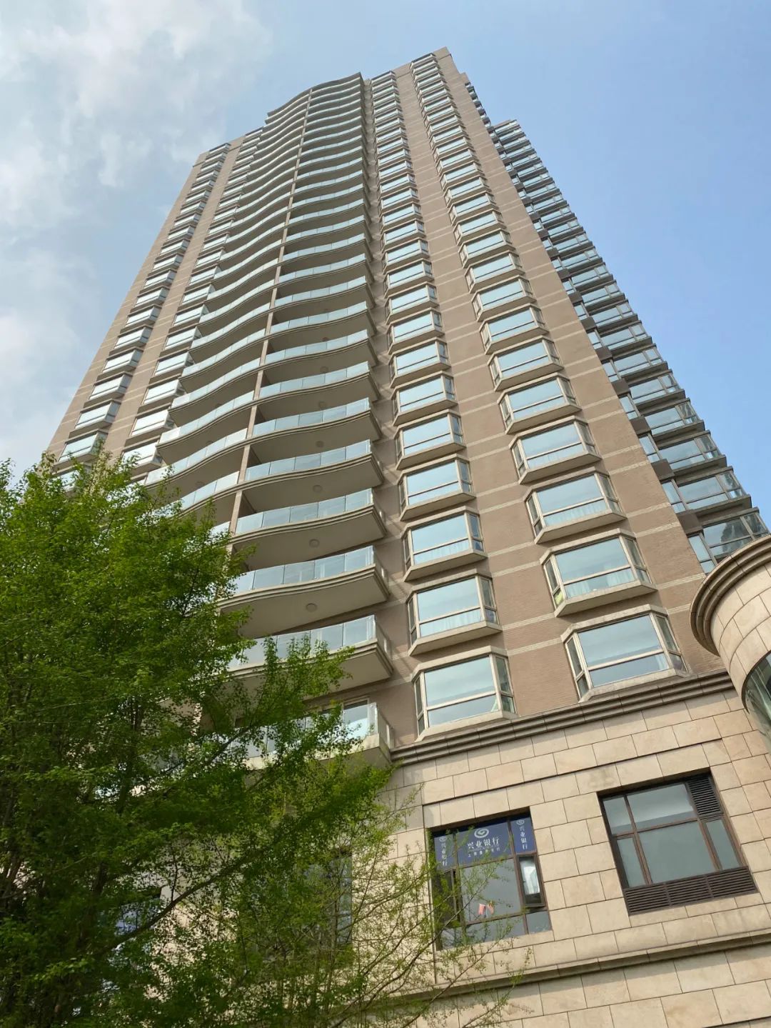 新天地【锦麟天地雅苑】三房全新装修丨不限购通燃气|