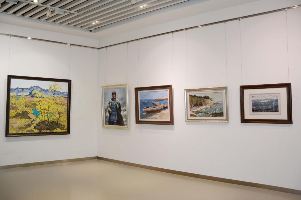 解决抑郁疾病科幻画,绘画治愈抑郁案例