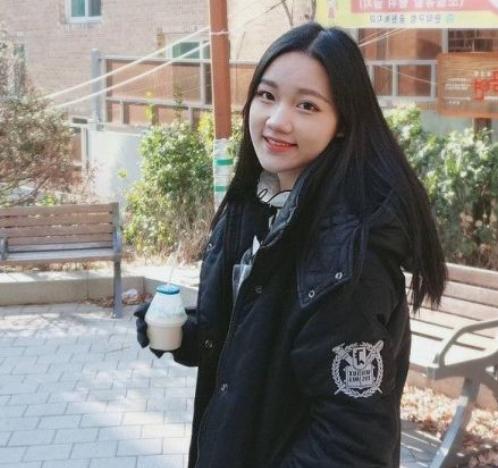 为什么有的人五官很丑但整体好看,为什么有的人五官并不精致却好看