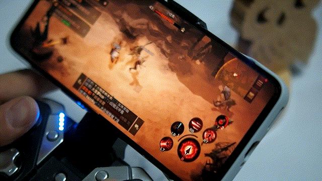 用手机玩游戏真的不爽吗？游戏手机应该这么选