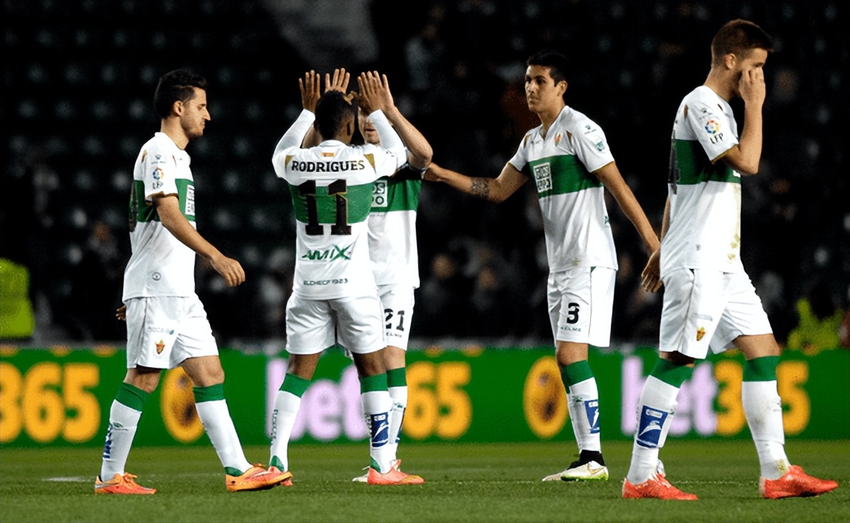 比利亚雷亚尔对埃尔切比赛结果,西甲末轮比利亚雷亚尔