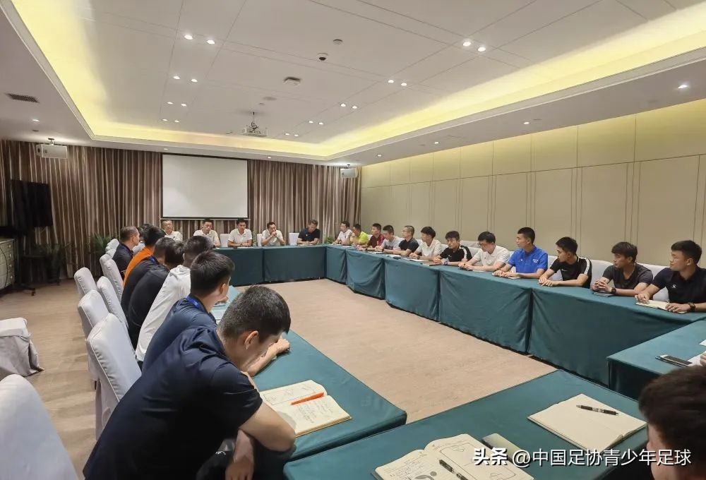 中国青少年儿童足球联赛,世界杯青少年足球比赛