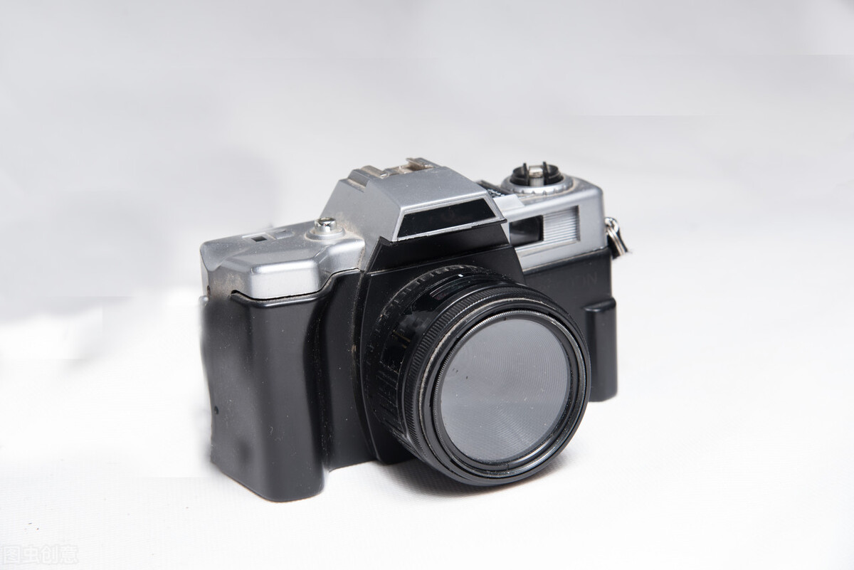 南大学子刘靖康卖相机，90后技术大神，靠卖相机年营收超8亿