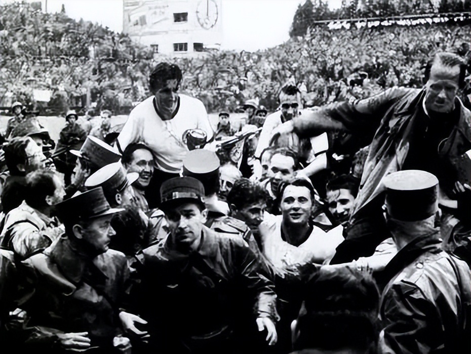 中国足球唯一一次进入世界杯历程,国际足球世界杯的历史与现状