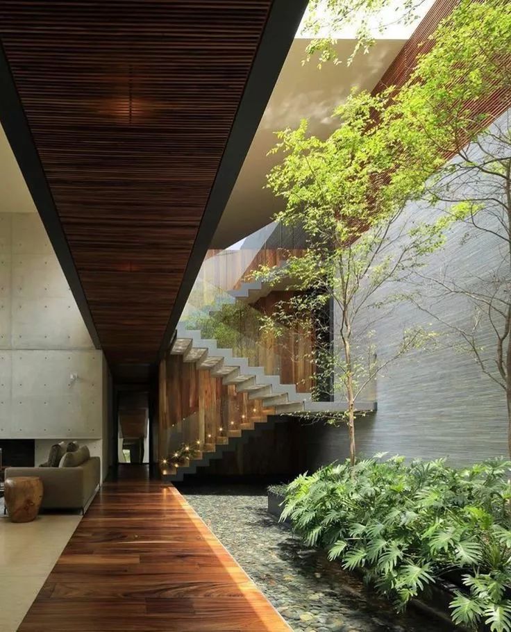 下沉式庭院算庭院吗,下沉式庭院和地上庭院叠石结合