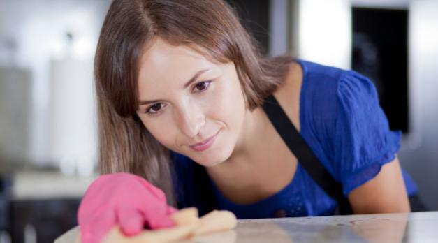 浴室玻璃怎么能不留水渍,浴室隔断玻璃上的水渍怎么去