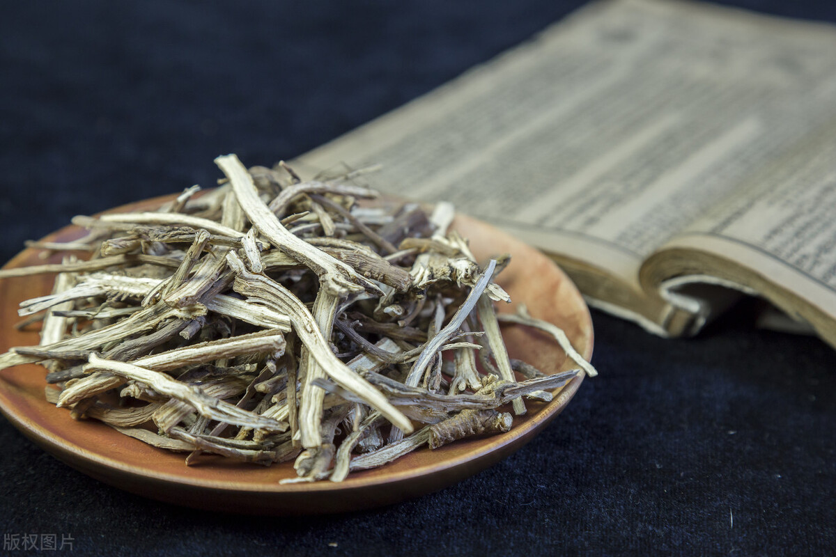 肝郁犯困吃什么,疏肝解郁犯困