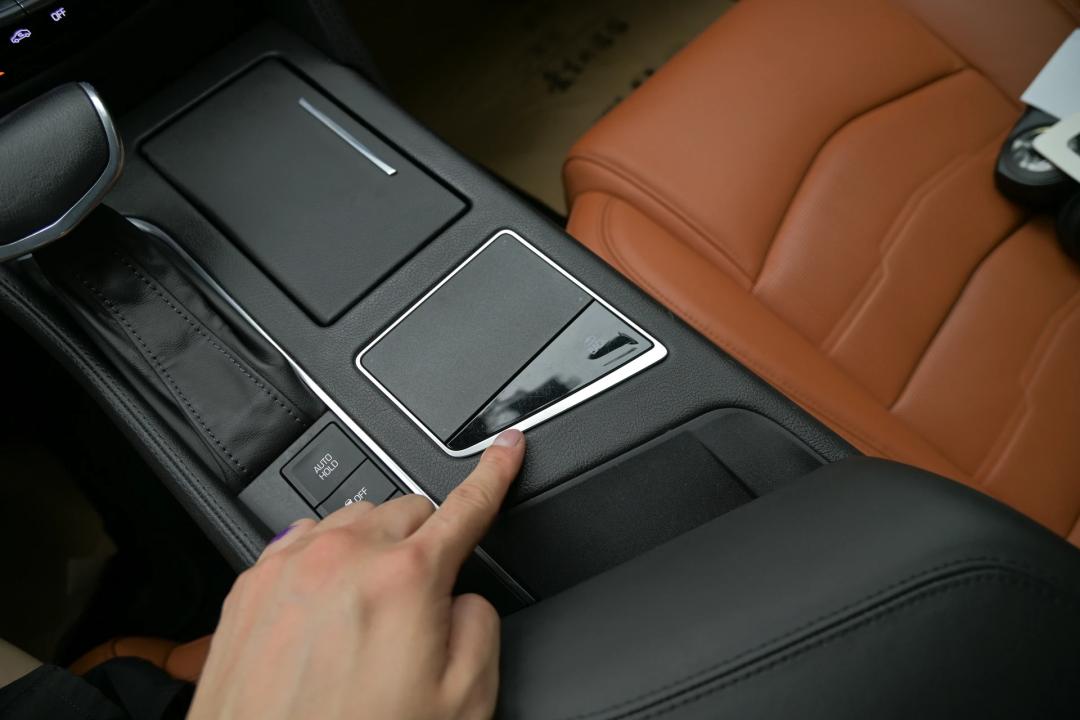 乌鲁木齐二手凯迪拉克ct6报价,美系大七座凯迪拉克老款